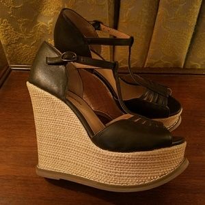 Like NEW Black Leather Platform Espadrilles Heels